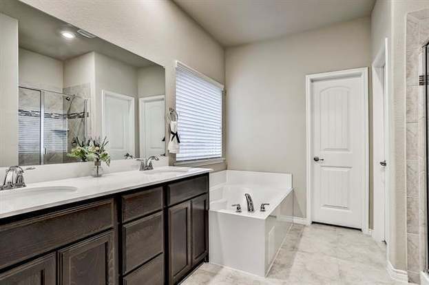 Building Photo - 10129 Leander Pl