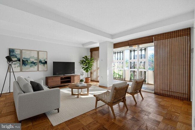 Building Photo - 1311 Delaware Ave SW