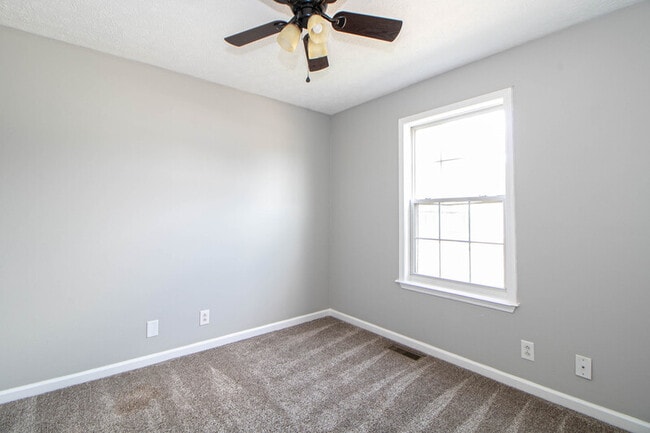 Building Photo - 107 Sidney Ct