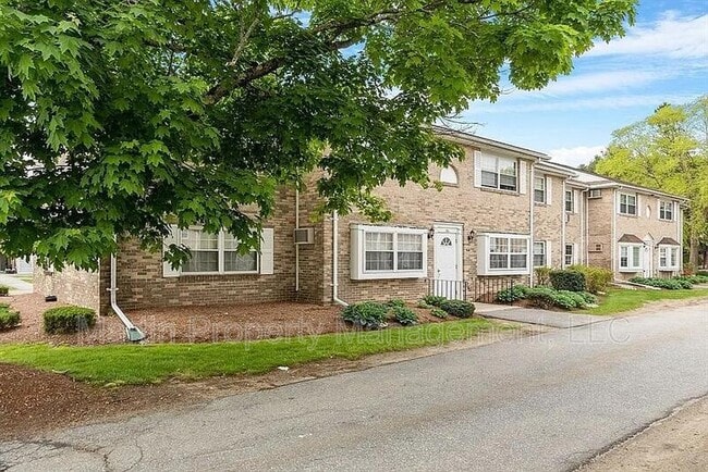 Primary Photo - 70 A Washington Park Dr