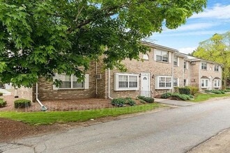 Building Photo - 70 A Washington Park Dr