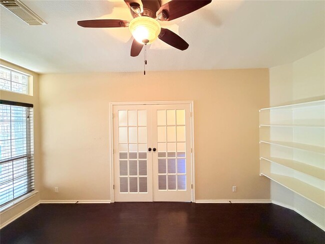 Building Photo - 4415 Hunters Lodge Dr