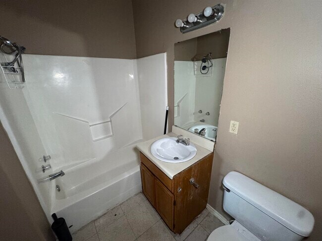 Building Photo - 4502 Llano Rd