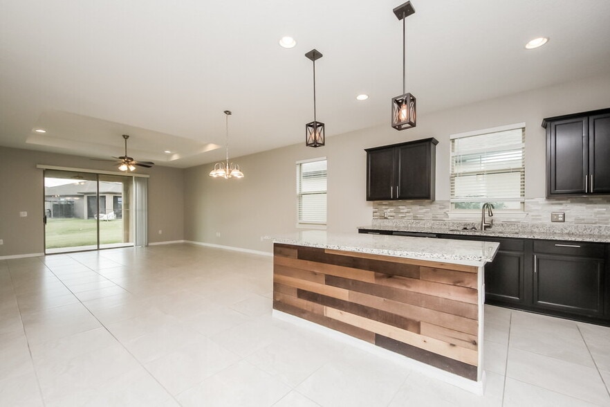 Building Photo - 3687 Moca Dr