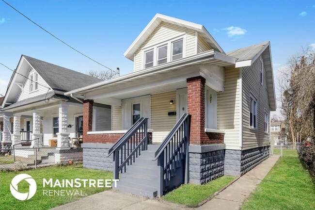 Building Photo - 1821 W Lee St