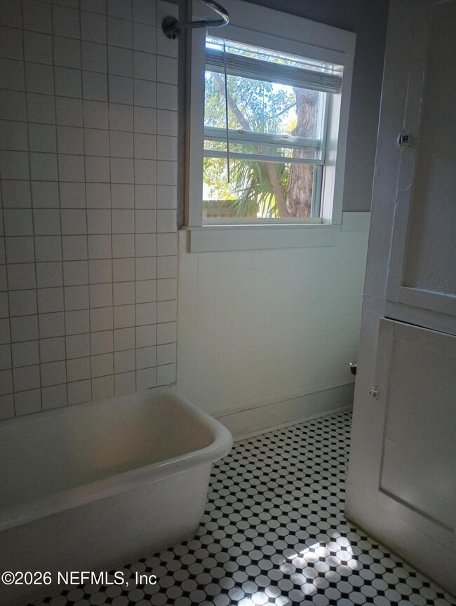 Building Photo - 2566 Haldumar Terrace