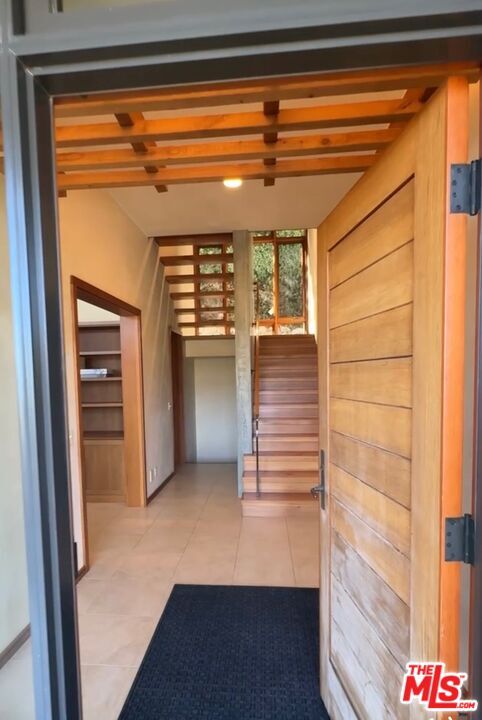 Building Photo - 401 Nicholas Ln