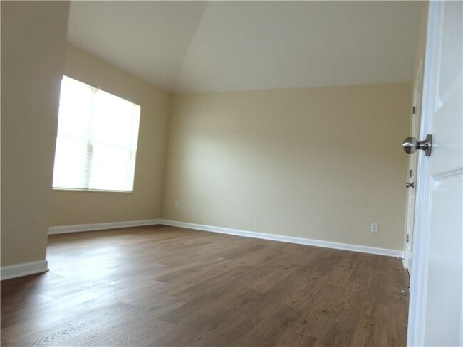 Building Photo - 5227 Mill Way