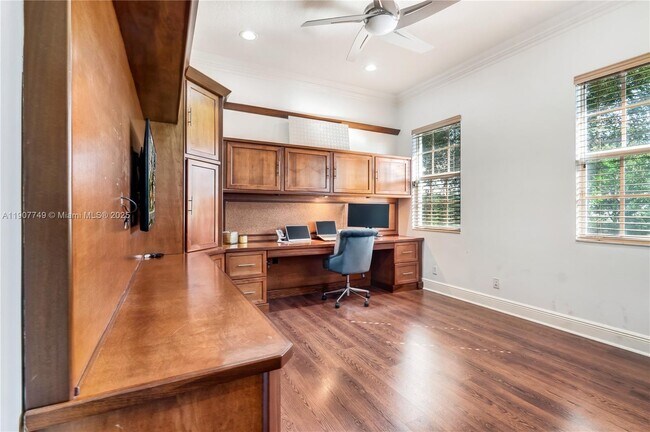 Building Photo - 12008 NW 69th Ct