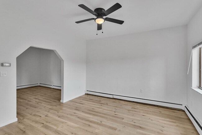 Building Photo - 1002 Fordham Ave