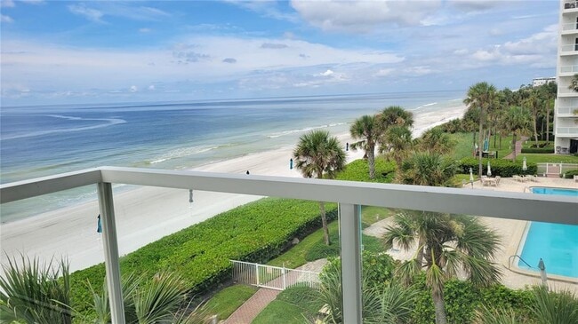 Building Photo - 1000 Longboat Club Rd
