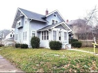 Building Photo - 2702 Leclaire St