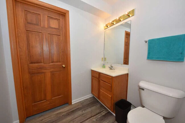 Building Photo - 217 NW Barstow St