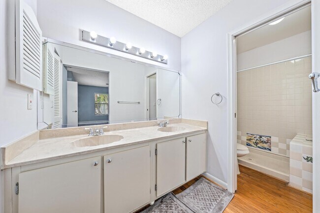 Building Photo - 352 Prestwick Cir