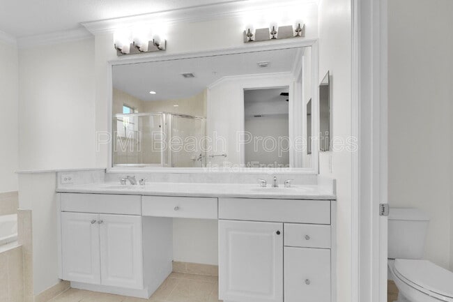 Building Photo - 2441 San Pietro Cir