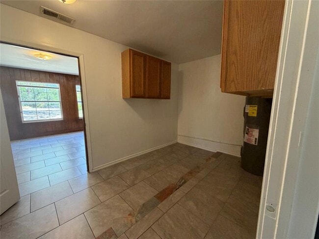 Building Photo - 801 Brushy Creek Dr