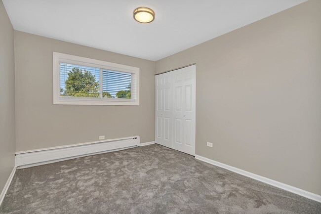 Building Photo - 24 N Parkside Ave