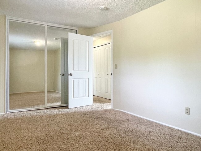 Building Photo - Skiers Haven Near Cottonwood Canyons!