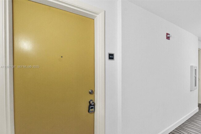 Building Photo - 234 NE 3rd St