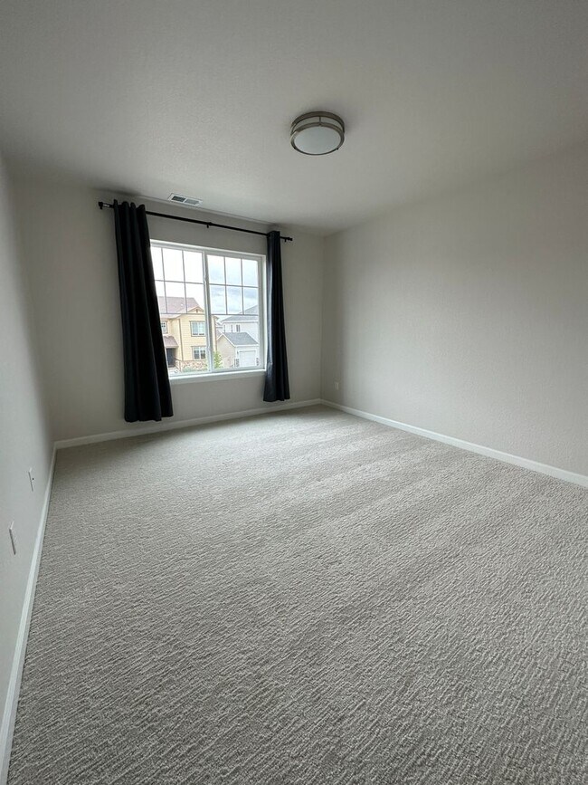 Building Photo - ---UPGRADED HOUSE---Single family house in...