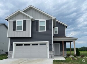 Building Photo - Chapman Farms 4 bedroom 2.5 bath