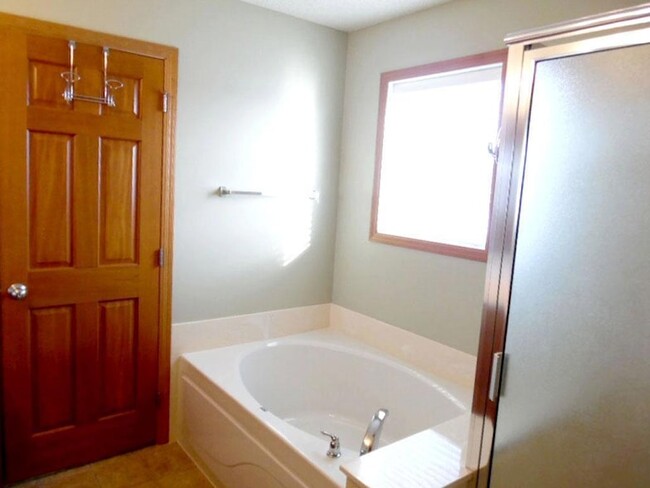 Building Photo - 3561 Hazel Trail