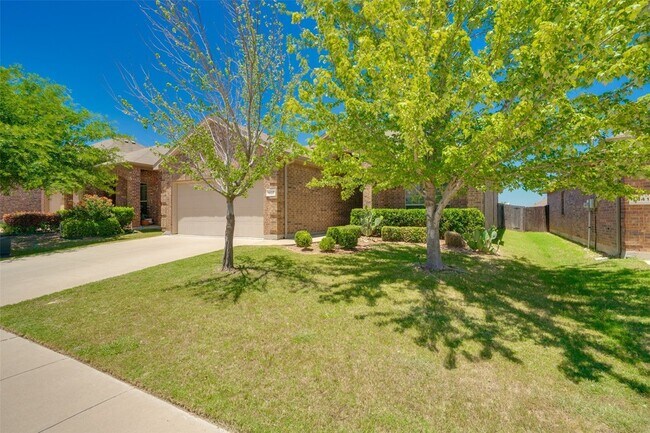 Building Photo - 1437 Castlegar Ln
