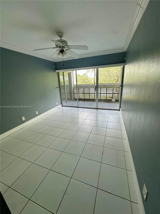 Building Photo - 3301 Spanish Moss Terrace
