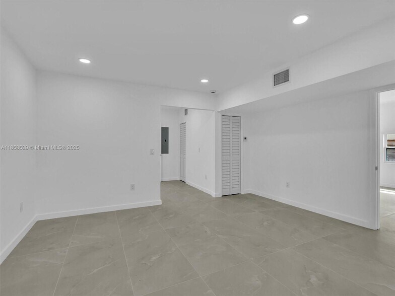 Building Photo - 107 Central Ave