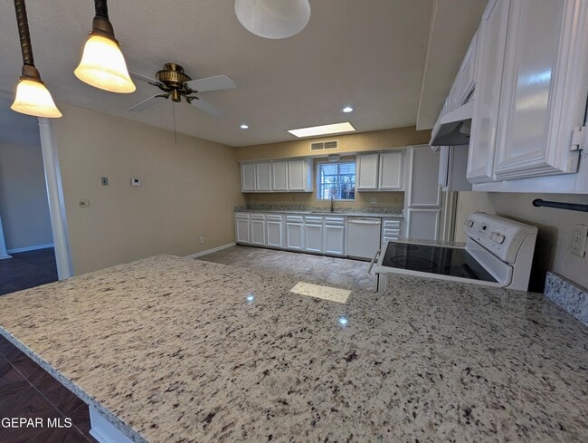 Building Photo - 17001 Carson Dr