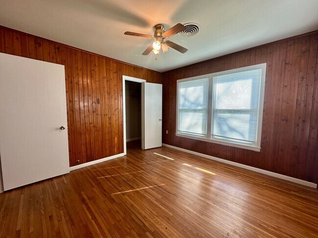 Building Photo - 2612 Alice Ave