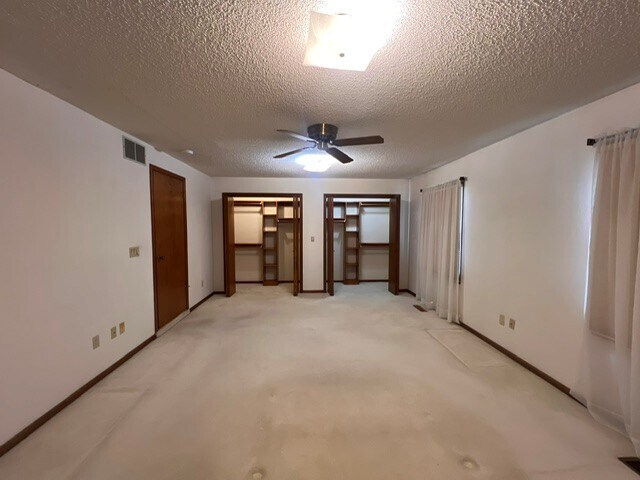 Master Closet - 3220 Heartland Dr