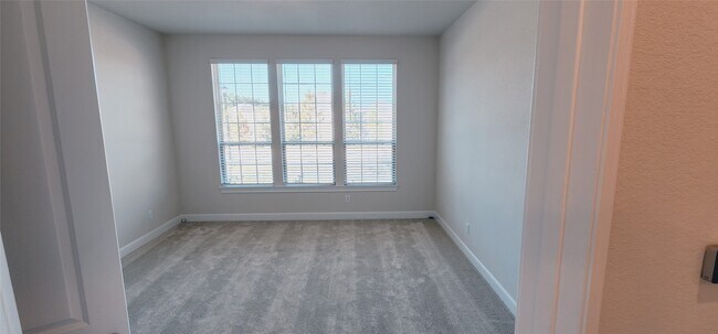 Building Photo - 353 Gotland Russ Ln