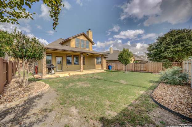 Building Photo - 398 Pecan Meadows