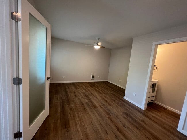 Building Photo - Rubi Townhomes