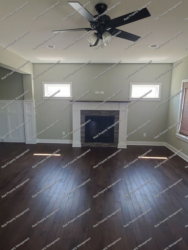 Building Photo - 10518 Talus Dr
