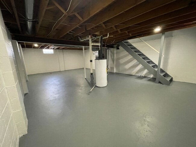 Building Photo - Bexvie Village Townhomes - Renovated unit