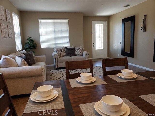 Building Photo - 12644 Madrona St