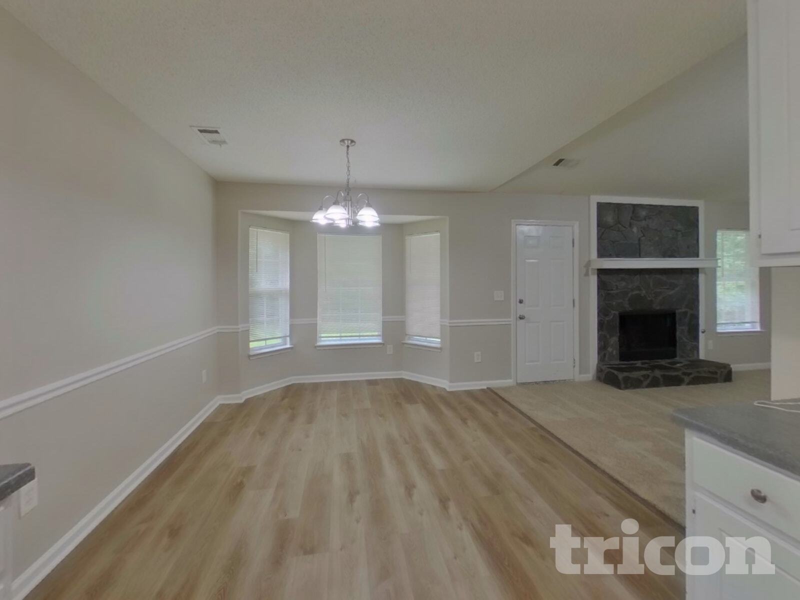 Building Photo - 372 Cheri Pl