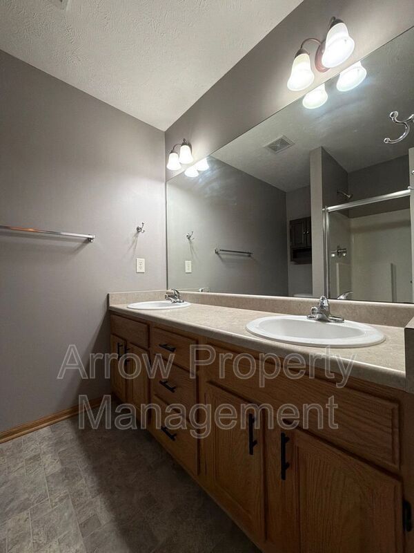 Building Photo - 5749 NW 14th St