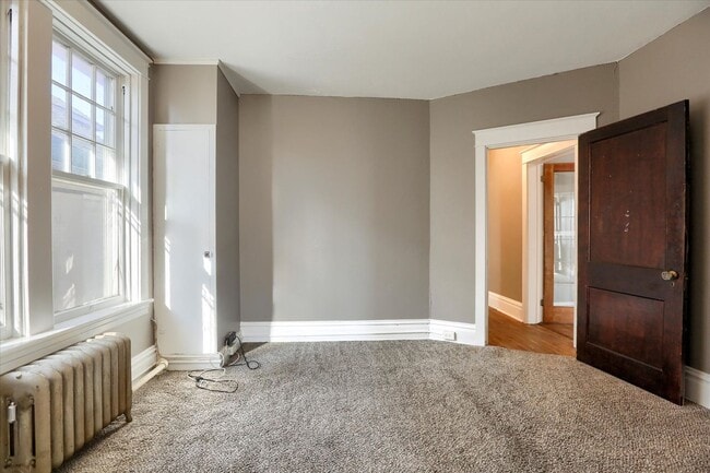 Building Photo - 2038 Market