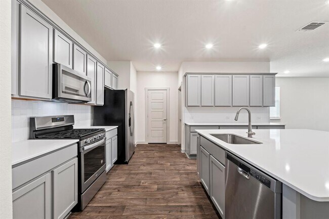 Building Photo - 3024 Louris Ln