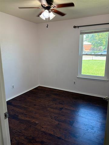 Building Photo - 2402 Leslie St