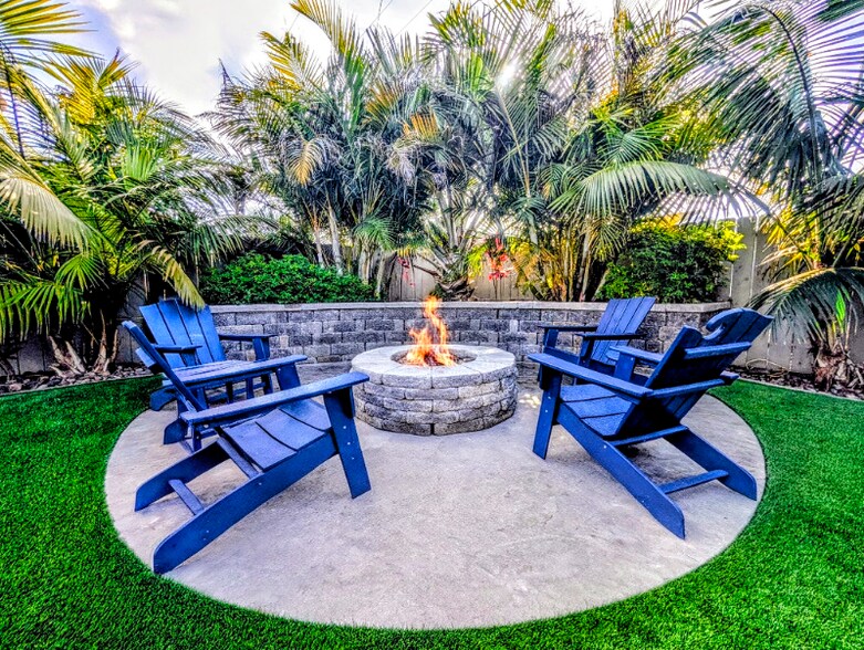 Building Photo - 365 Elkwood Ave