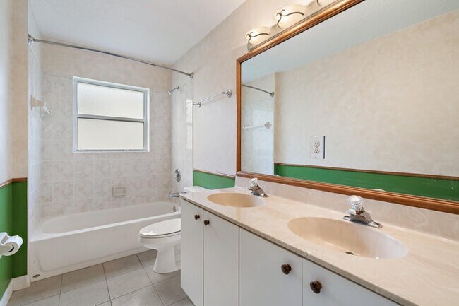 Building Photo - 138 Prestige Dr