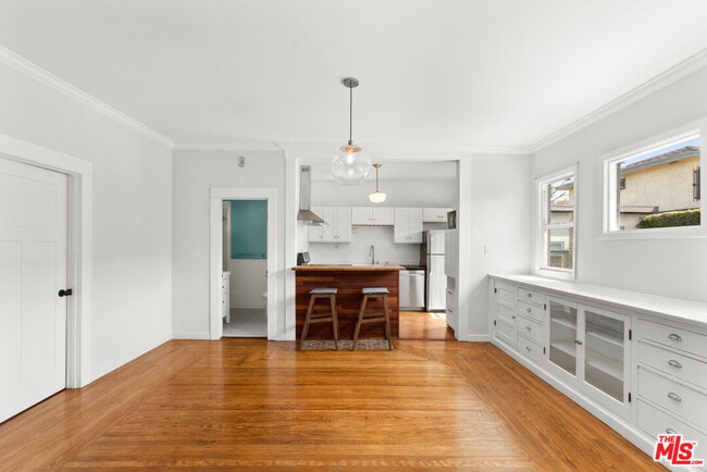 Building Photo - 123 Ellita Pl