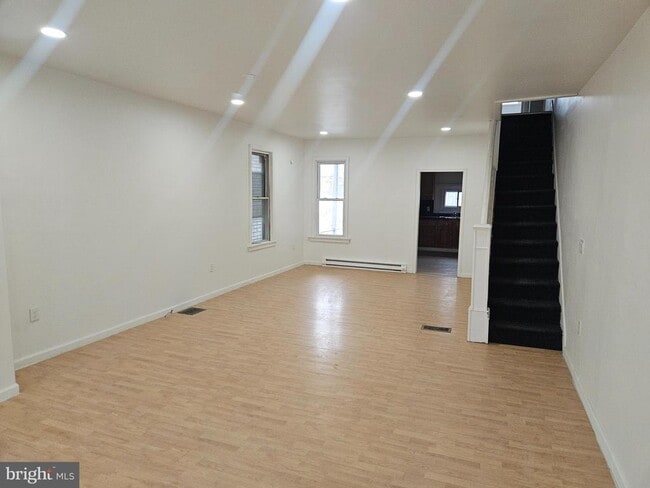 Building Photo - 509 Fairview St