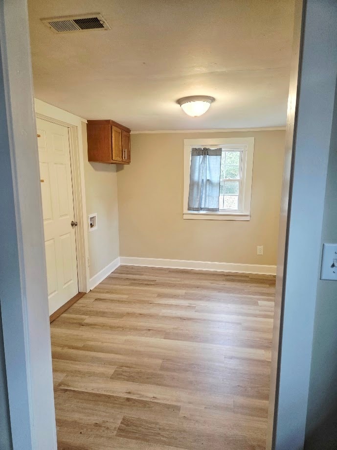 laundry/bonus room - 514 Laurens Avenue