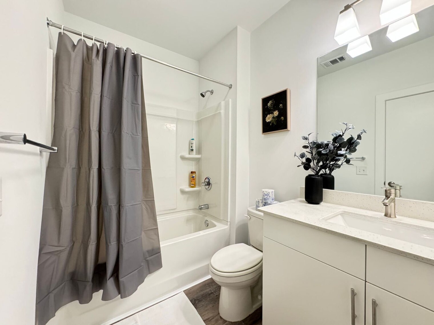 Building Photo - 542 Boulevard NE