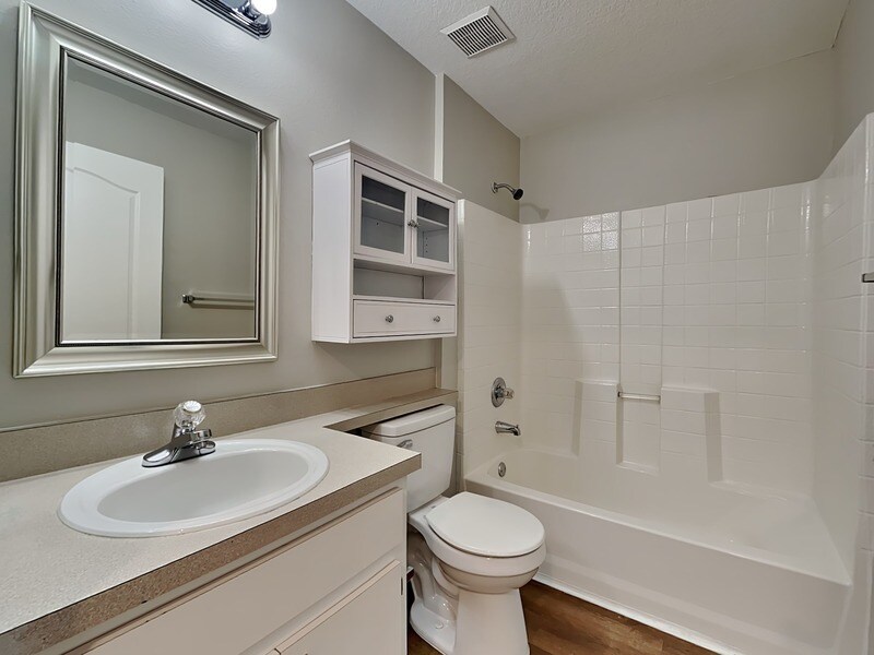 Building Photo - 430 Maple Pointe Dr